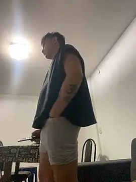 LCarreraa online show from March 1, 4:37 am