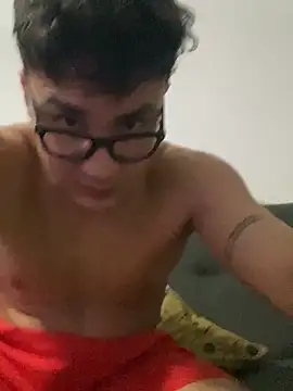 LCarreraa online show from February 13, 12:24 am