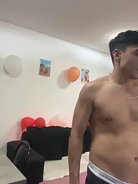 LCarreraa online show from April 19, 1:17 am