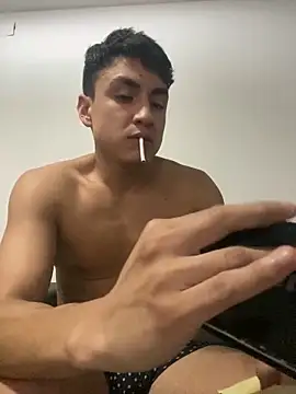 LCarreraa online show from January 21, 11:24 pm