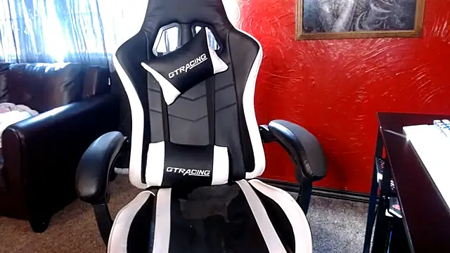 Snapshot of daddy_girl88 chatting on September 23, 5:31 pm daddy girl88 online show from September 23, 5:31 pm