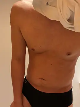 Ash zzz online show from March 21, 3:57 pm