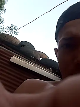 tayson  online show from November 6, 10:52 am