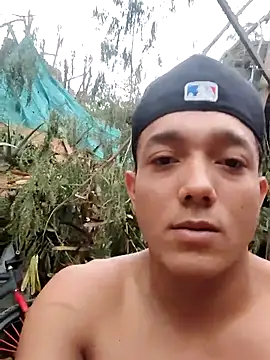 tayson  online show from February 6, 11:39 am