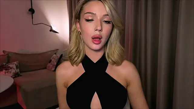 EmmaKeam online show from March 15, 5:09 pm