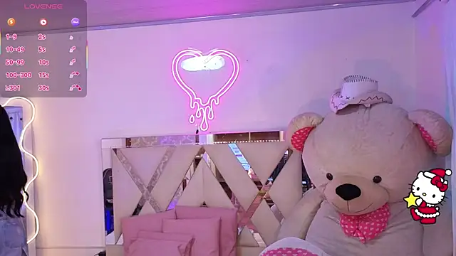 Jazmin tay online show from December 15, 11:38 am