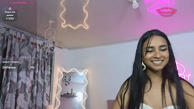 Snapshot of Jazmin_tay chatting on February 25, 1:52 am Jazmin tay online show from February 25, 1:52 am