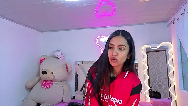 Jazmin tay online show from November 30, 12:06 pm