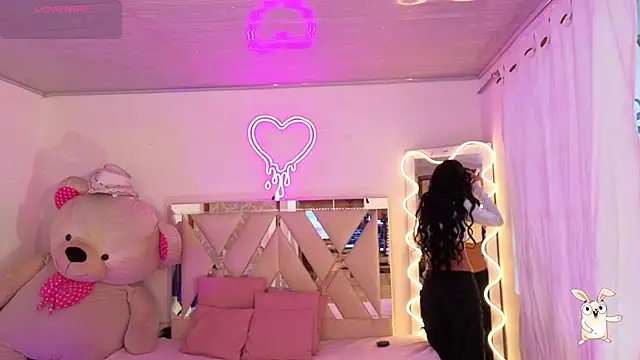 Jazmin tay online show from November 28, 12:16 pm