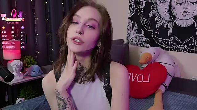 Snapshot of Succvbu7 chatting on March 17, 5:34 am Succvbu7 online show from March 17, 5:34 am