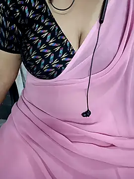 Snapshot of Yours_Radika chatting on January 20, 4:01 pm Yours Radika online show from January 20, 4:01 pm