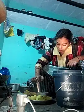 Surajpuja79 online show from December 5, 4:00 am