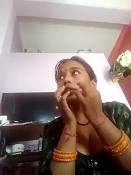 Surajpuja79 online show from February 7, 4:09 am