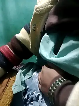 Surajpuja79 online show from January 12, 1:40 pm