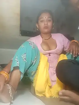 Surajpuja79 online show from February 8, 3:32 pm