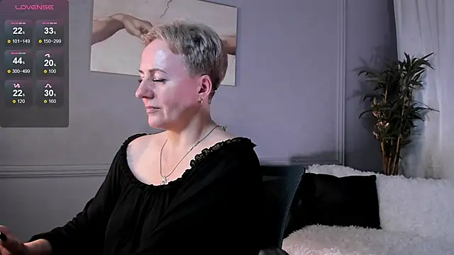 Nika Smit online show from March 4, 2:53 pm