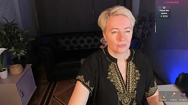 Nika Smit online show from March 1, 5:29 am