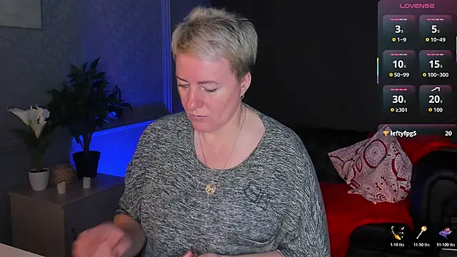 Nika Smit online show from April 5, 5:14 am