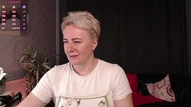 Nika Smit online show from July 10, 8:14 am