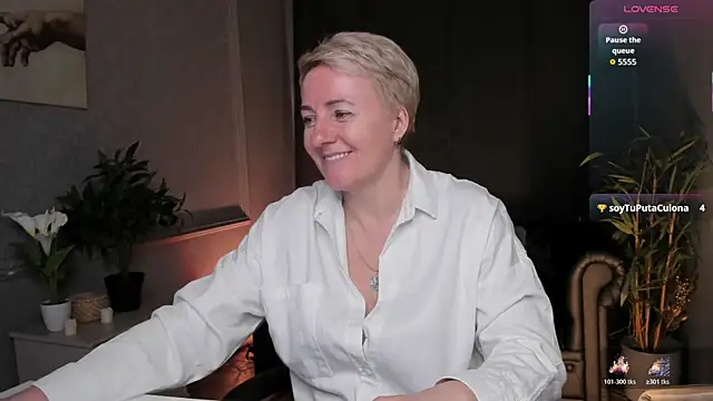 Nika Smit online show from April 24, 9:11 am