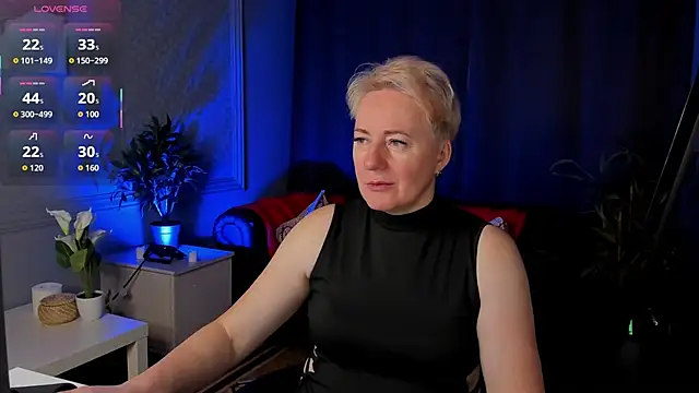 Nika Smit online show from February 1, 5:49 am