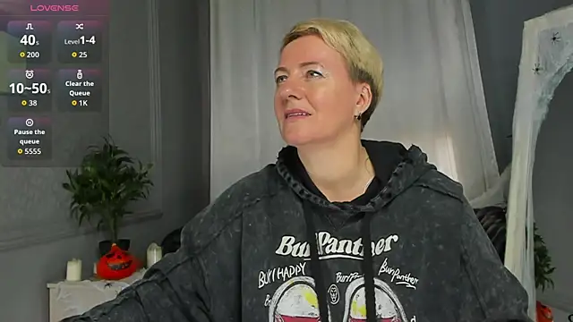 Nika Smit online show from October 31, 10:12 am