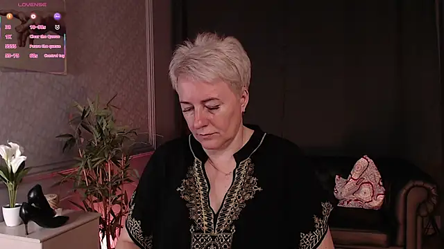 Nika Smit online show from July 16, 5:15 am