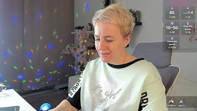 Nika Smit online show from January 9, 11:06 am