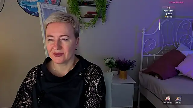 Nika Smit online show from March 14, 5:35 am