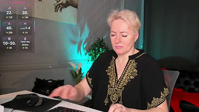 Nika Smit online show from February 8, 5:38 am