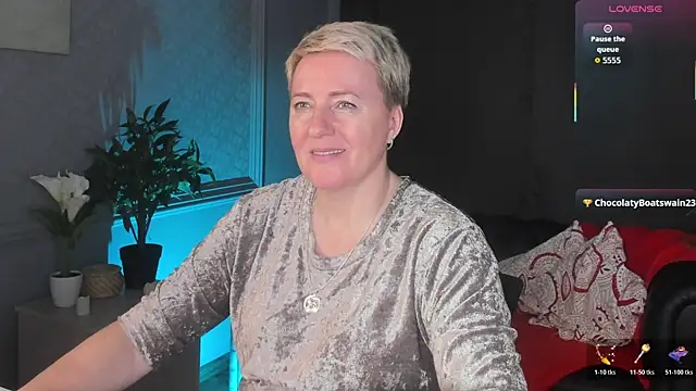 Nika Smit online show from April 3, 9:38 am