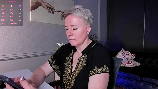 Nika Smit online show from June 26, 9:04 am