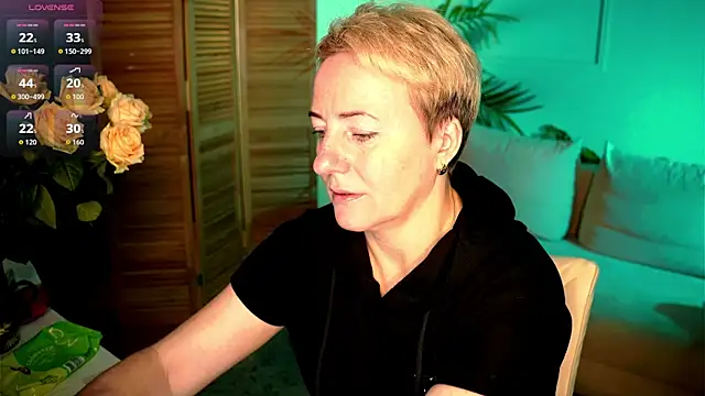Nika Smit online show from September 27, 5:24 am