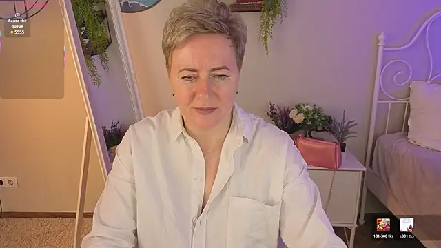 Nika Smit online show from May 17, 5:29 am
