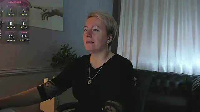 Nika Smit online show from October 4, 5:09 am