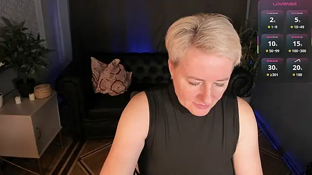 Nika Smit online show from February 20, 6:19 am