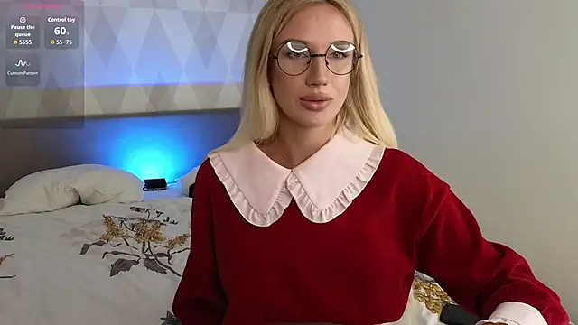 Megan Kira online show from April 17, 7:06 pm