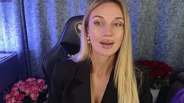 Megan Kira online show from March 9, 4:32 pm