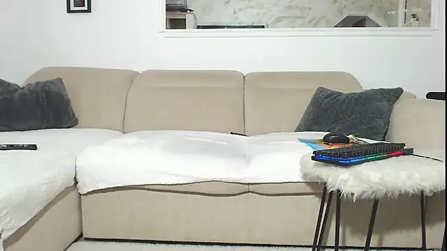 xsexydomina online show from May 8, 5:44 am