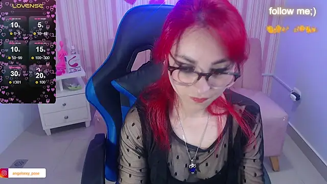 Snapshot of abril_ch_ chatting on March 6, 10:52 am abril ch online show from March 6, 10:52 am
