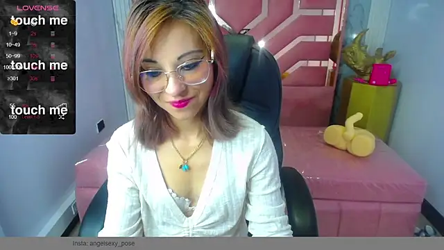 abril ch  online show from May 26, 12:14 pm