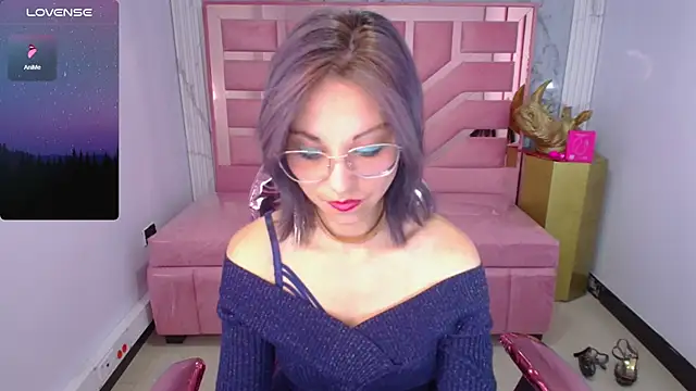 abril ch  online show from March 28, 12:28 pm