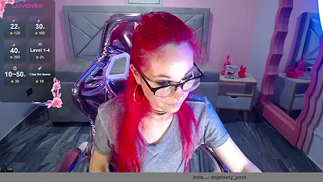 abril ch  online show from December 3, 10:58 am