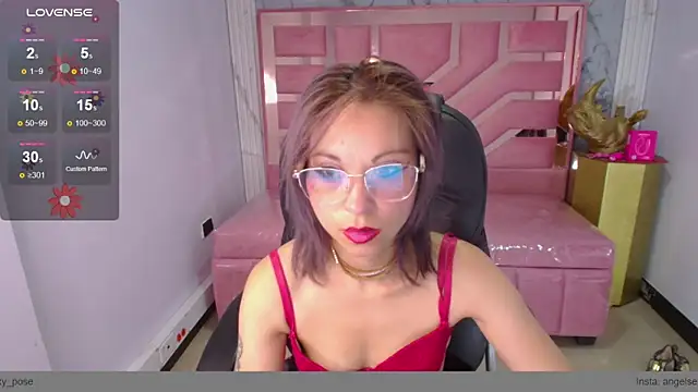 abril ch  online show from April 10, 12:34 pm