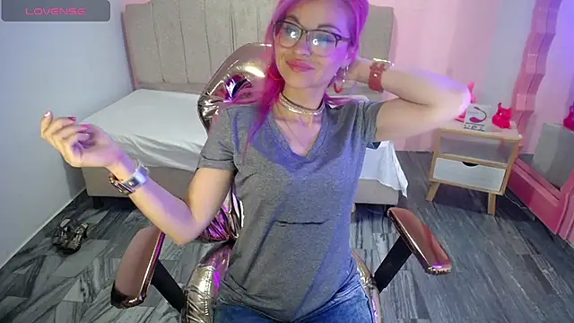 Snapshot of abril_ch_ chatting on October 9, 10:38 am abril ch online show from October 9, 10:38 am