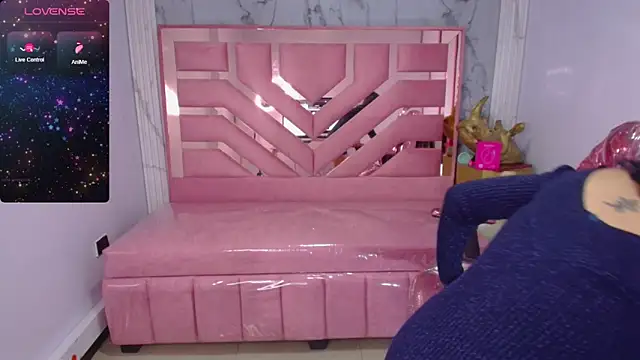 abril ch  online show from March 20, 12:17 pm