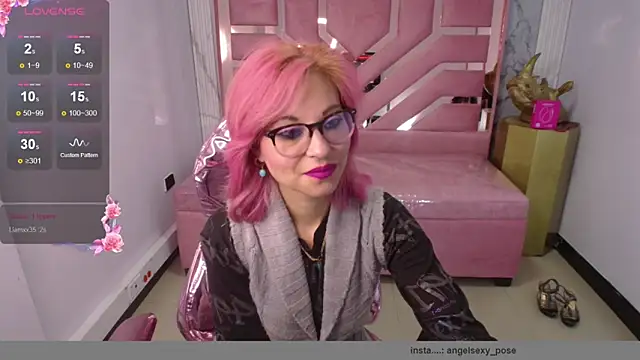 abril ch  online show from February 24, 12:17 pm