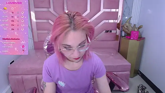 abril ch  online show from March 7, 12:32 pm