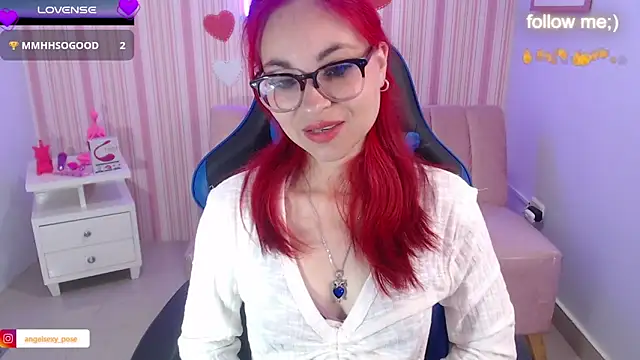 Snapshot of abril_ch_ chatting on March 12, 10:48 am abril ch online show from March 12, 10:48 am