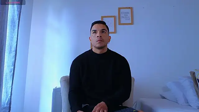 estebandelouis online show from February 23, 1:23 pm